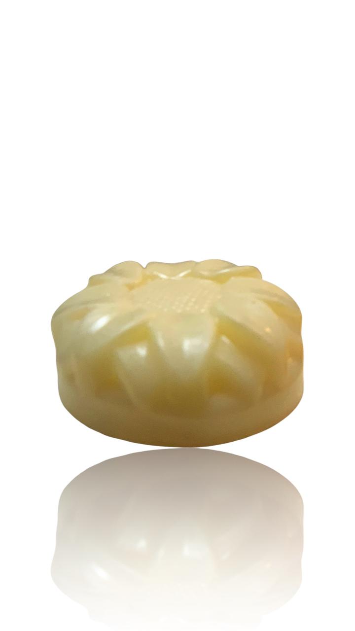 Milky Cocorice  soap  صابون الحليب بالارز وجوز الهند